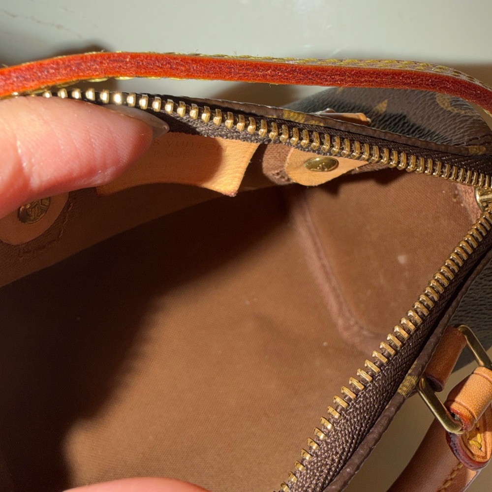 Louis Vuitton Nano Speedy - Picture 12 of 14